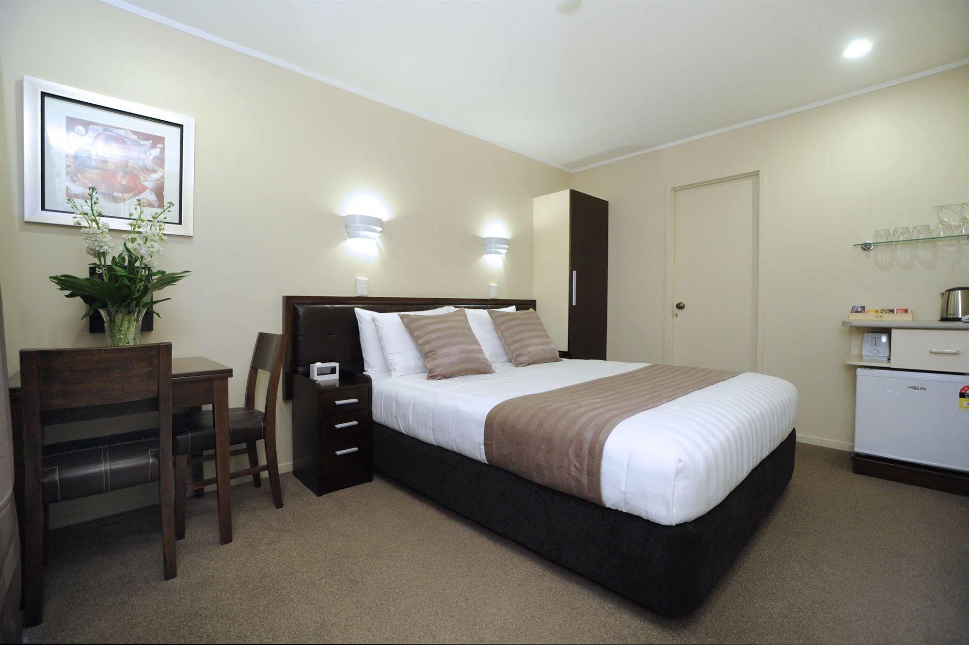 Tudor Court Motor Lodge Auckland Extérieur photo